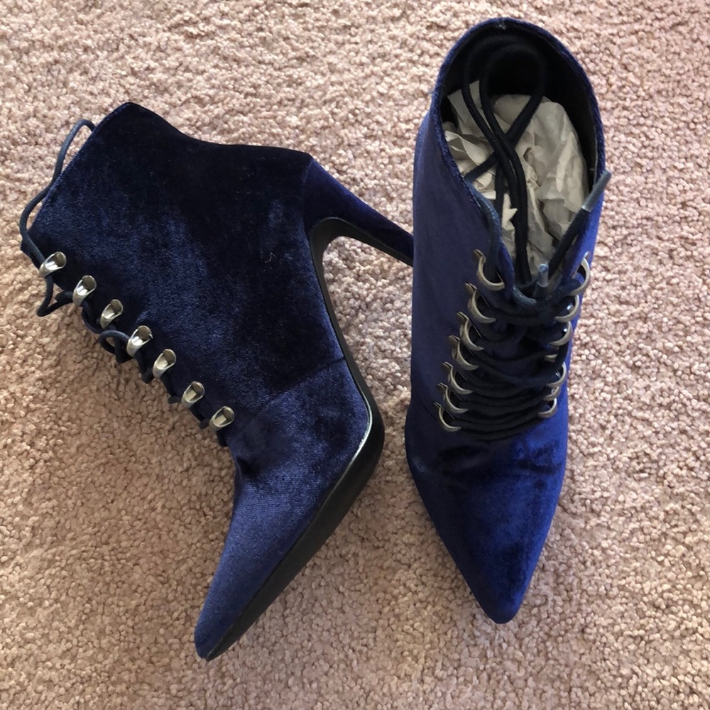 Brand new* Blue Velvet Stiletto Ankle Boot - Picture 3 of 7